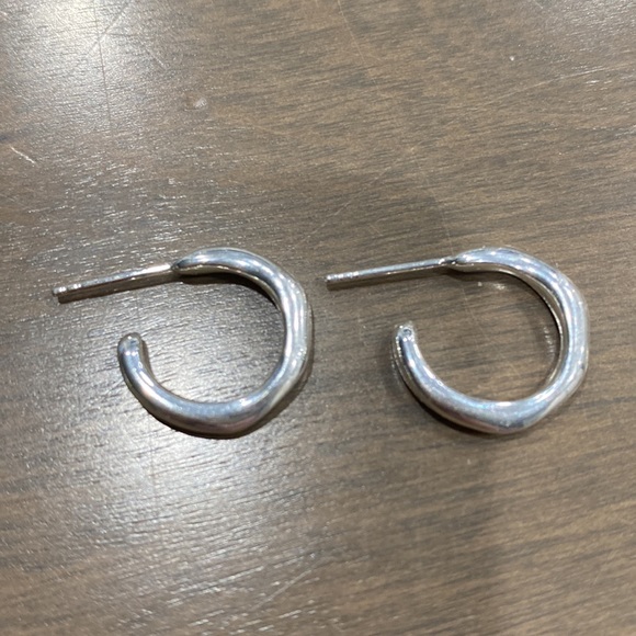 IPPOLITA
Sterling Silver Classico Squiggle Mini Hoop Earrings - Picture 2 of 5